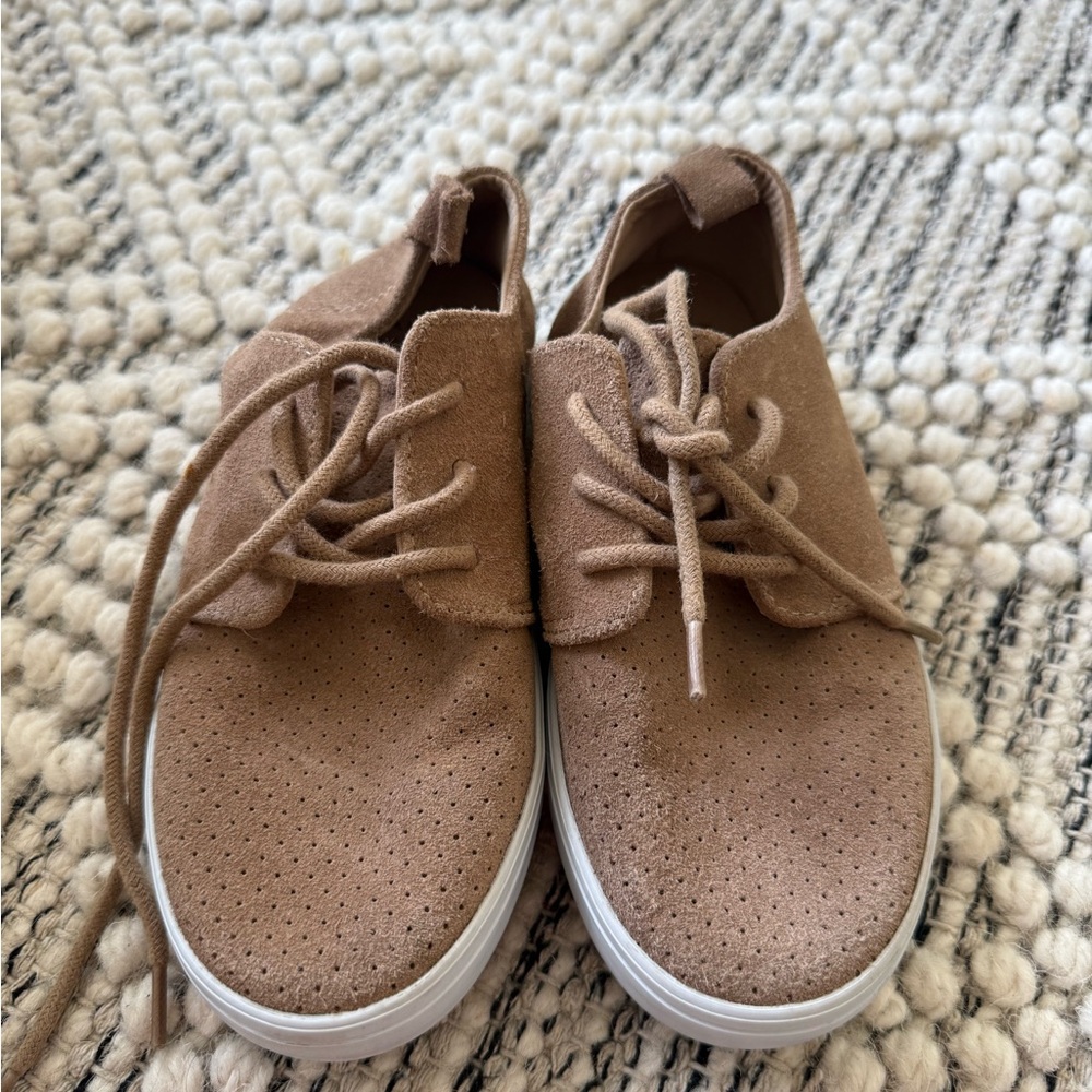 Janie and Jack beige Suede Sneakers
